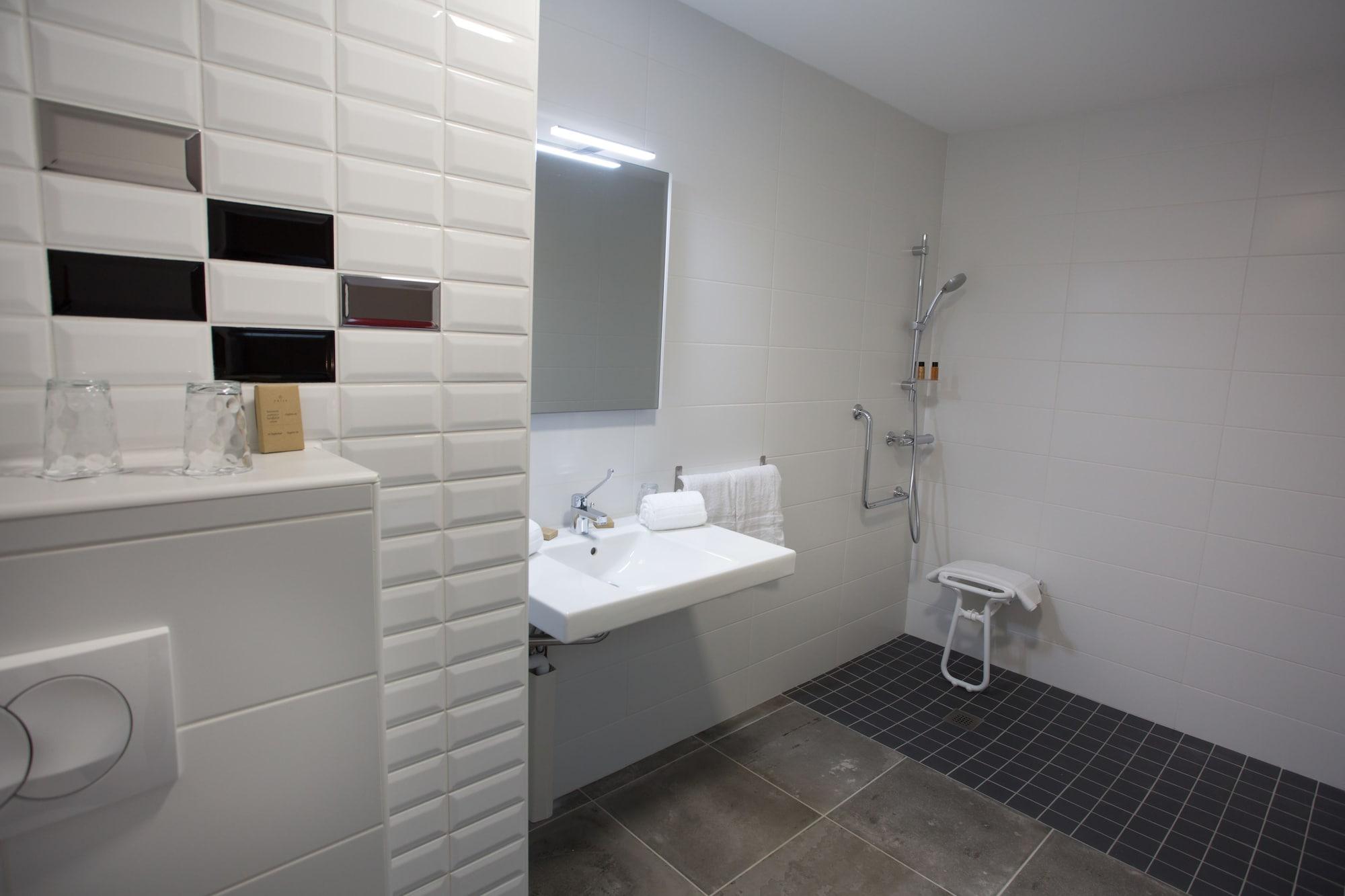 Hotel La Fabrique La Rochelle  Eksteriør billede