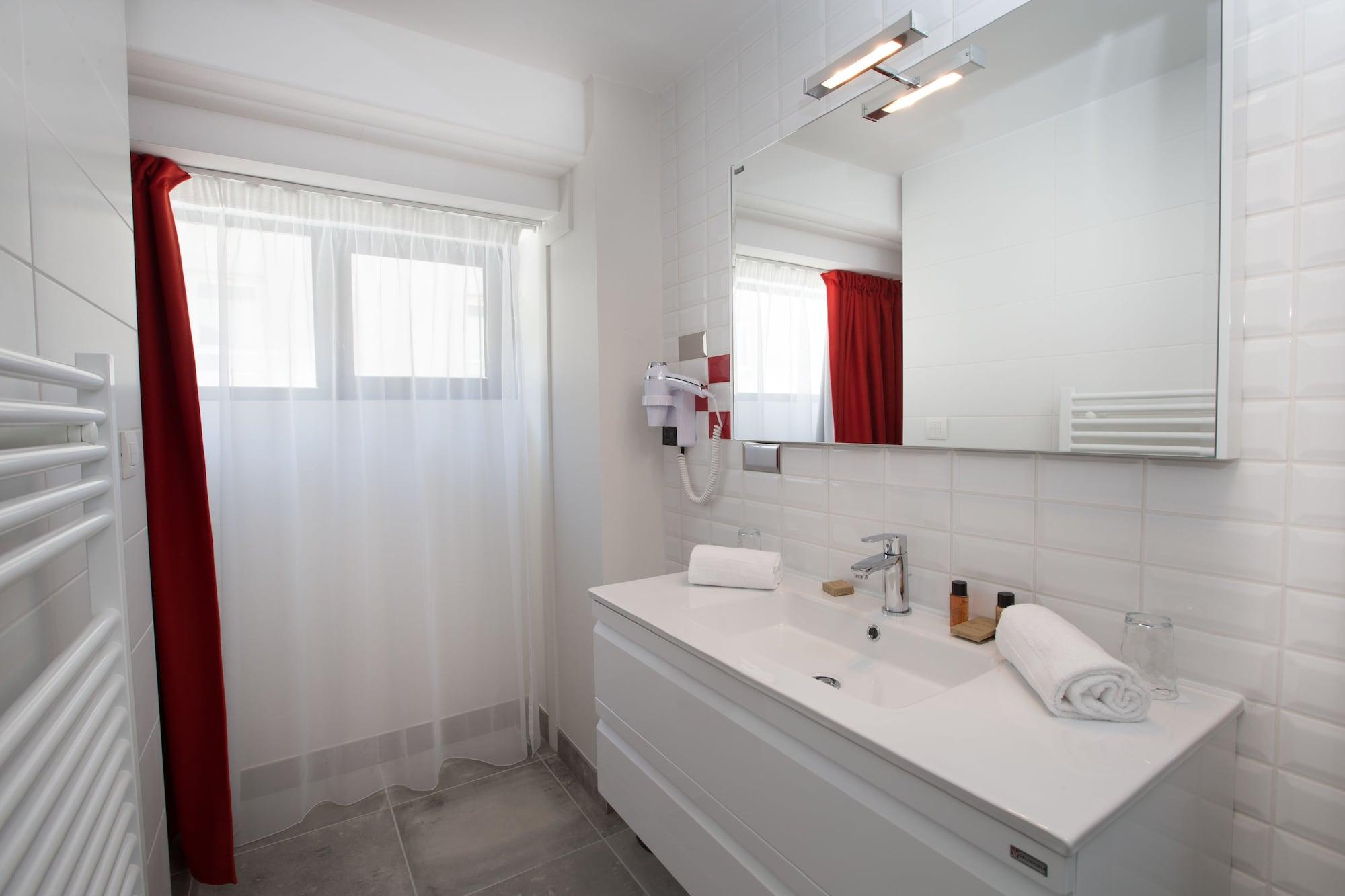 Hotel La Fabrique La Rochelle  Eksteriør billede